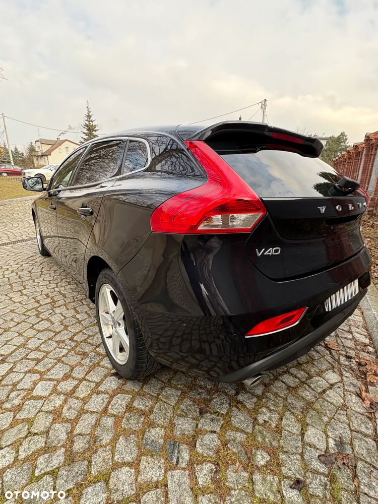 Volvo V40 D3 Momentum - 3