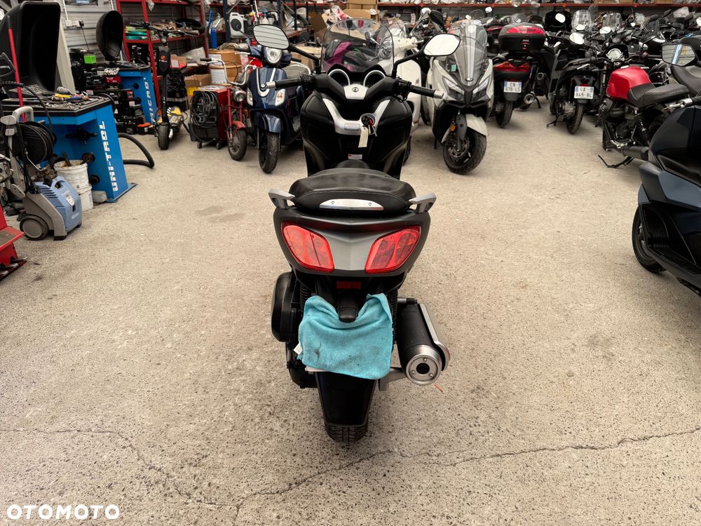 Yamaha X-max - 6