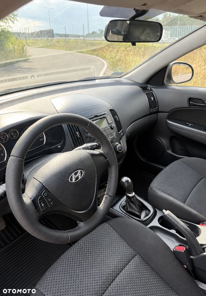 Hyundai i30 1.4 Classic + EU5 - 9