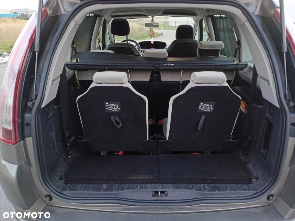 Citroën C4 1.6 HDi FAP EGS6 Confort - 9