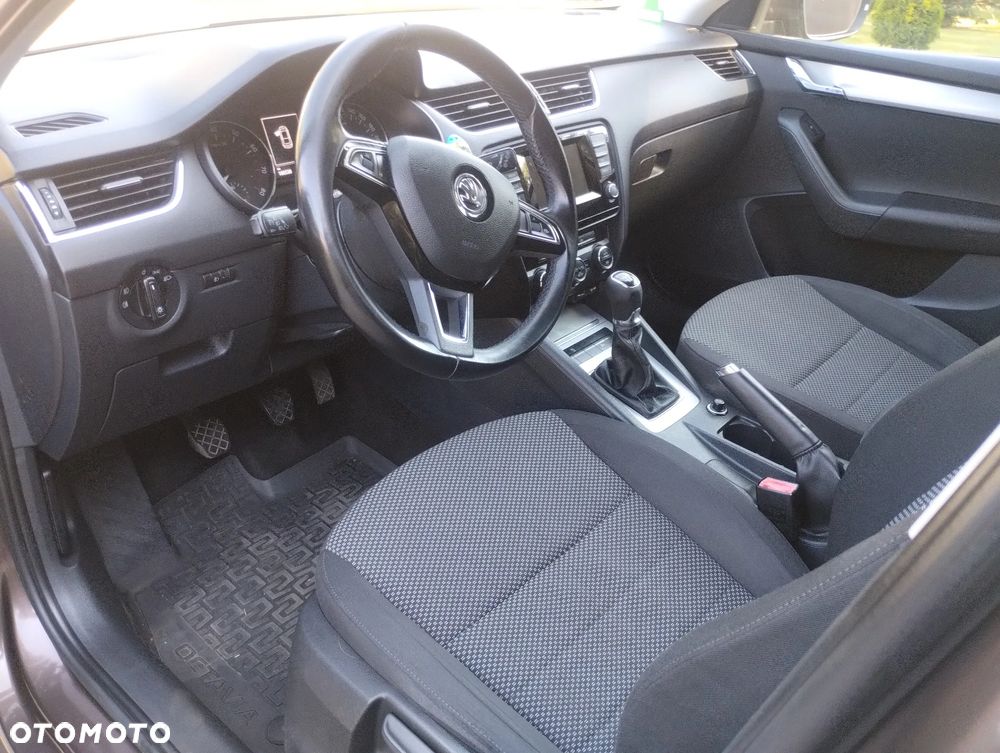 Skoda Octavia - 5