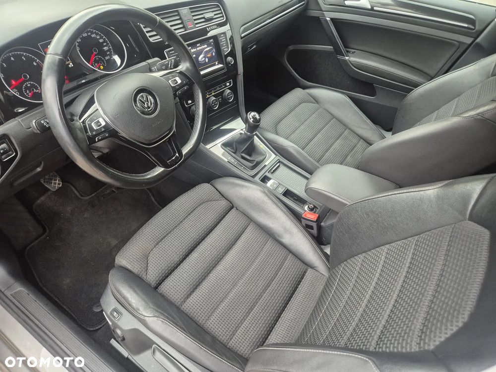 Volkswagen Golf 1.2 TSI Highline - 10