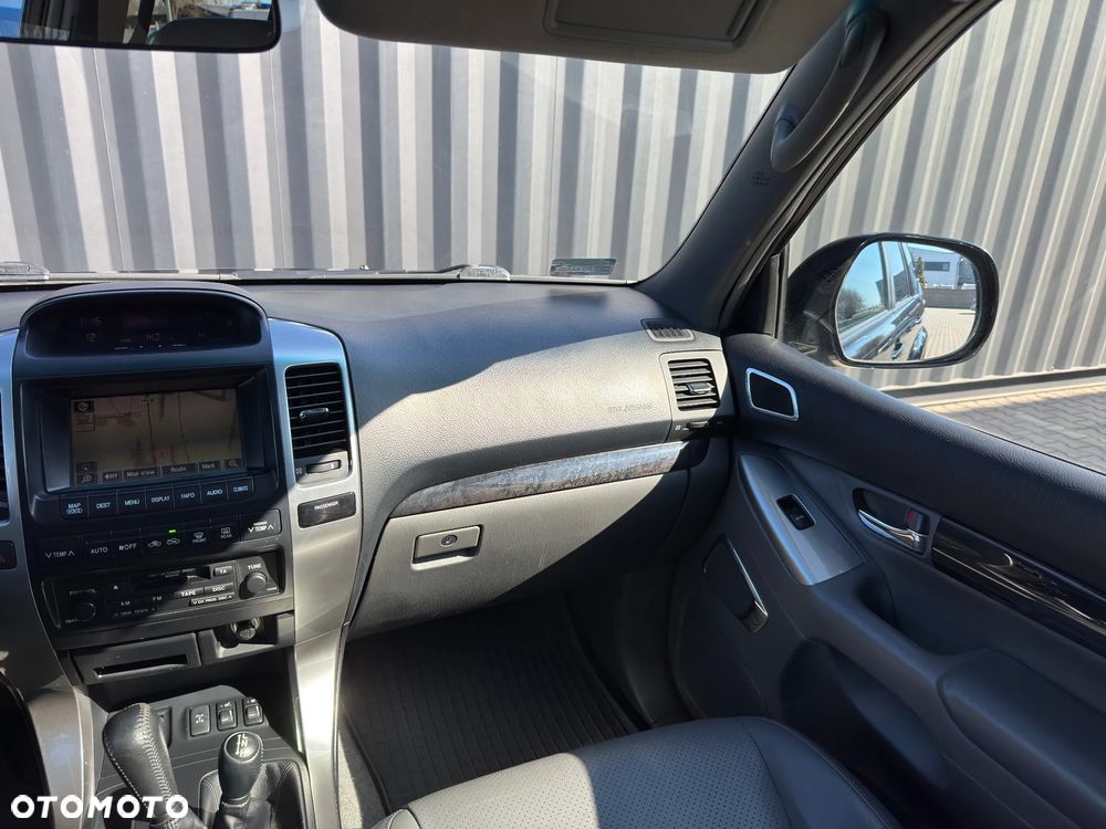 Toyota Land Cruiser 3.0 D Luna - 26