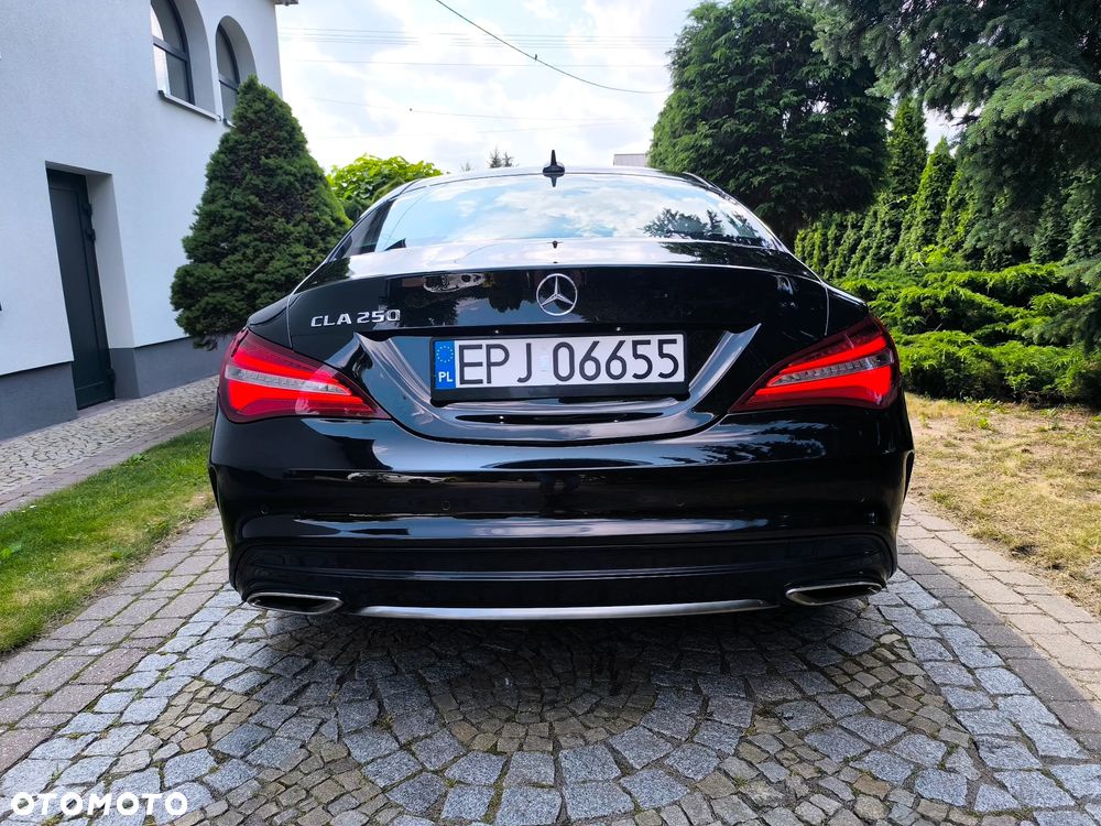 Mercedes-Benz CLA 250 7G-DCT Peak Edition - 7