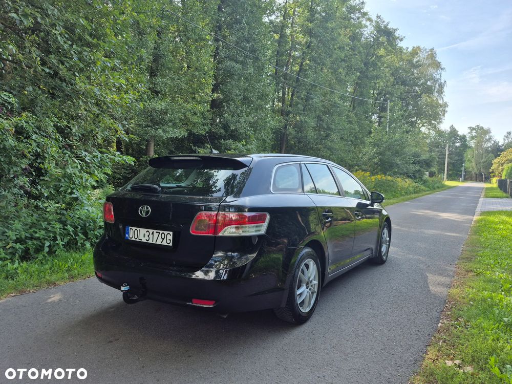 Toyota Avensis 2.0 D-4D Edition - 4