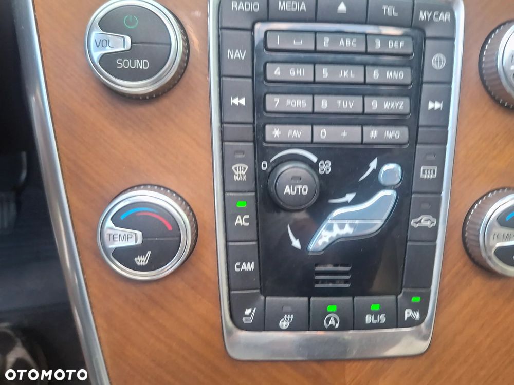 Volvo XC 60 T6 AWD Geartronic Linje Inscription - 12