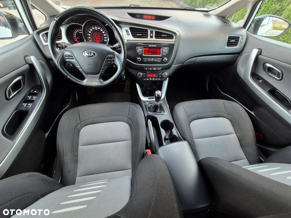 Kia Ceed 1.6 GDI Fifa World Cup Edition - 17