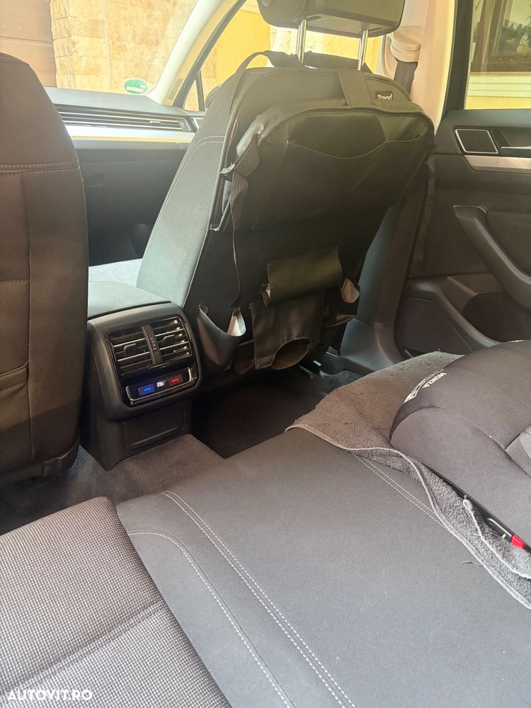 Volkswagen Passat - 18