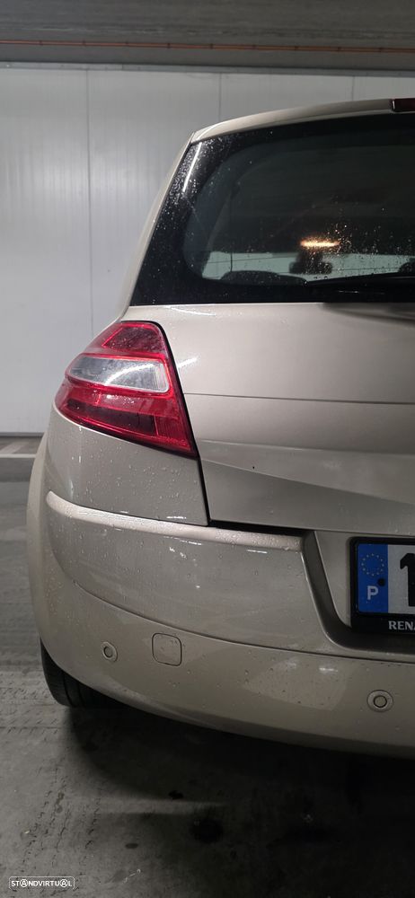 Renault Mégane 1.5 dCi Dynamique Luxe - 9