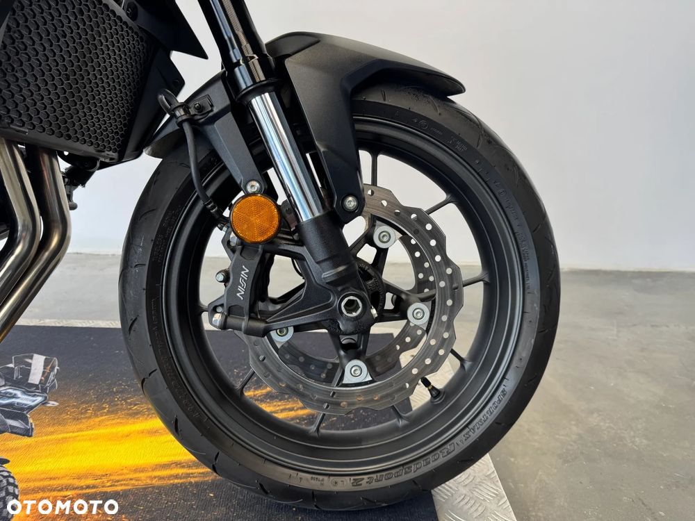 Honda CB - 8