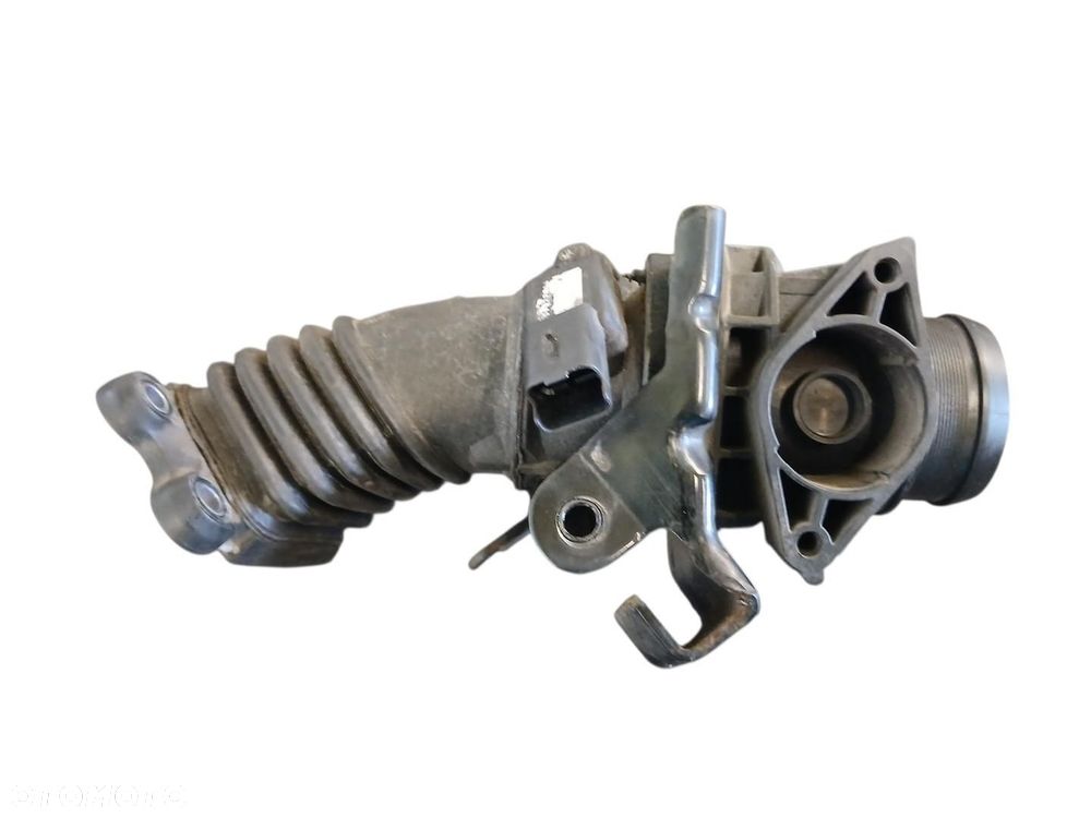 WĄŻ RURA DOLOT POWIETRZA MAZDA3 MAZDA 3 1.6 D RURA DOLOT POWIETRZA MAZDA 3 - 3