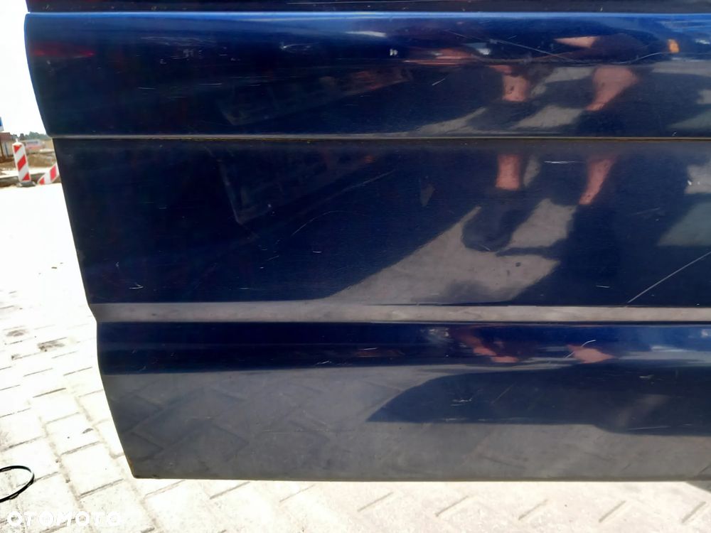 VW T5 MULTIVAN DRZWI PRAWE PRZEDNIE PRAWY PRZÓD KOLOR: LD5Q - 8