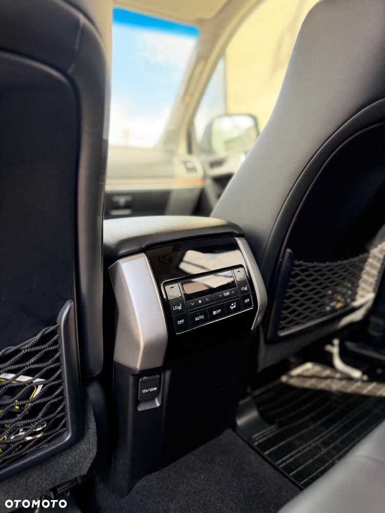 Toyota Land Cruiser LC 2.8 D-4D Invincible - 11