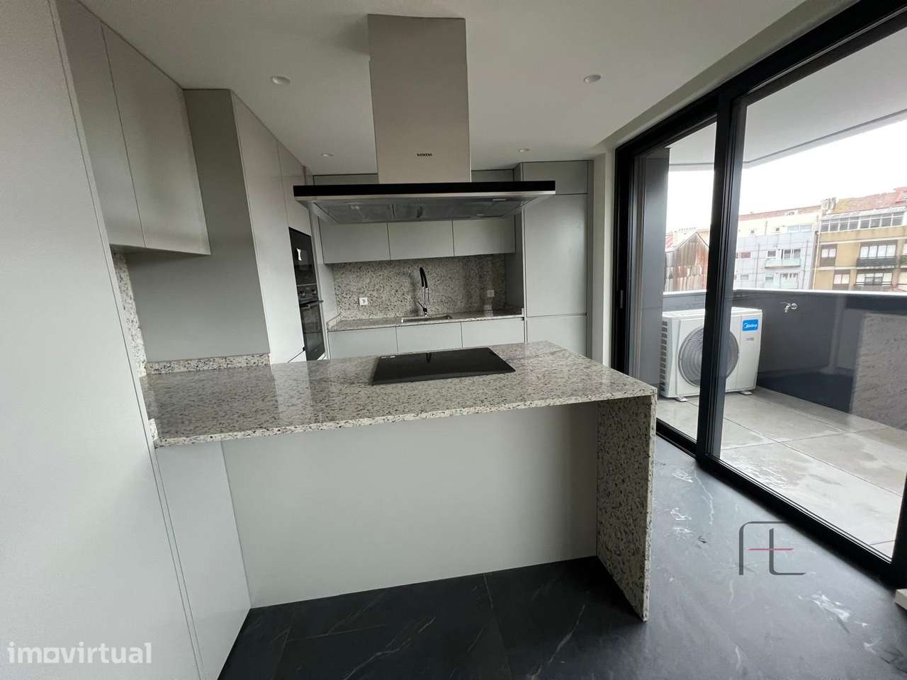 Apartamento T2 Venda em Mafamude e Vilar do Paraíso,Vila Nova de Gaia - Grande imagem: 2/32