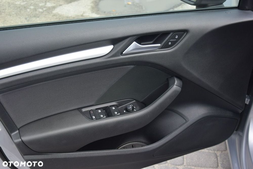 Audi A3 Sportback 1.0 TFSI design - 33