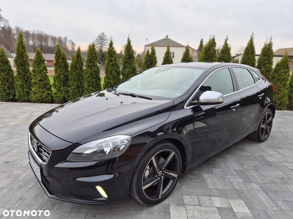 Volvo V40 T3 R Design - 25