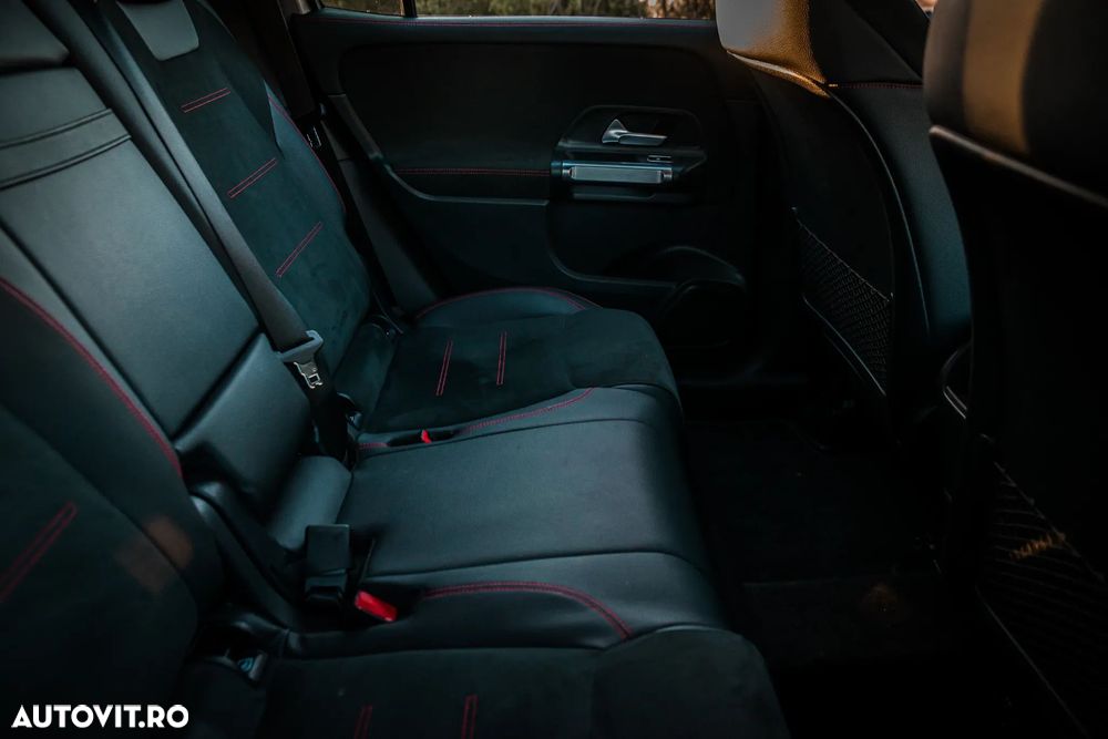 Mercedes-Benz GLB 180 7G-DCT - 17