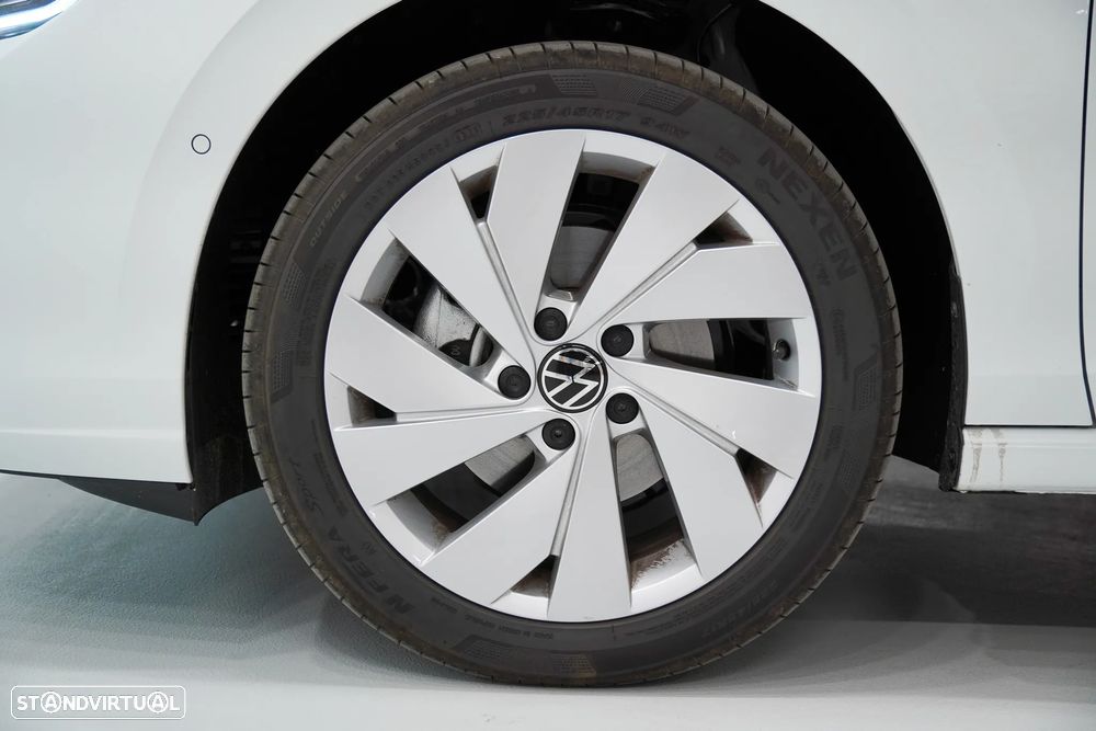 VW Golf 1.5 eTSI Urban DSG - 10