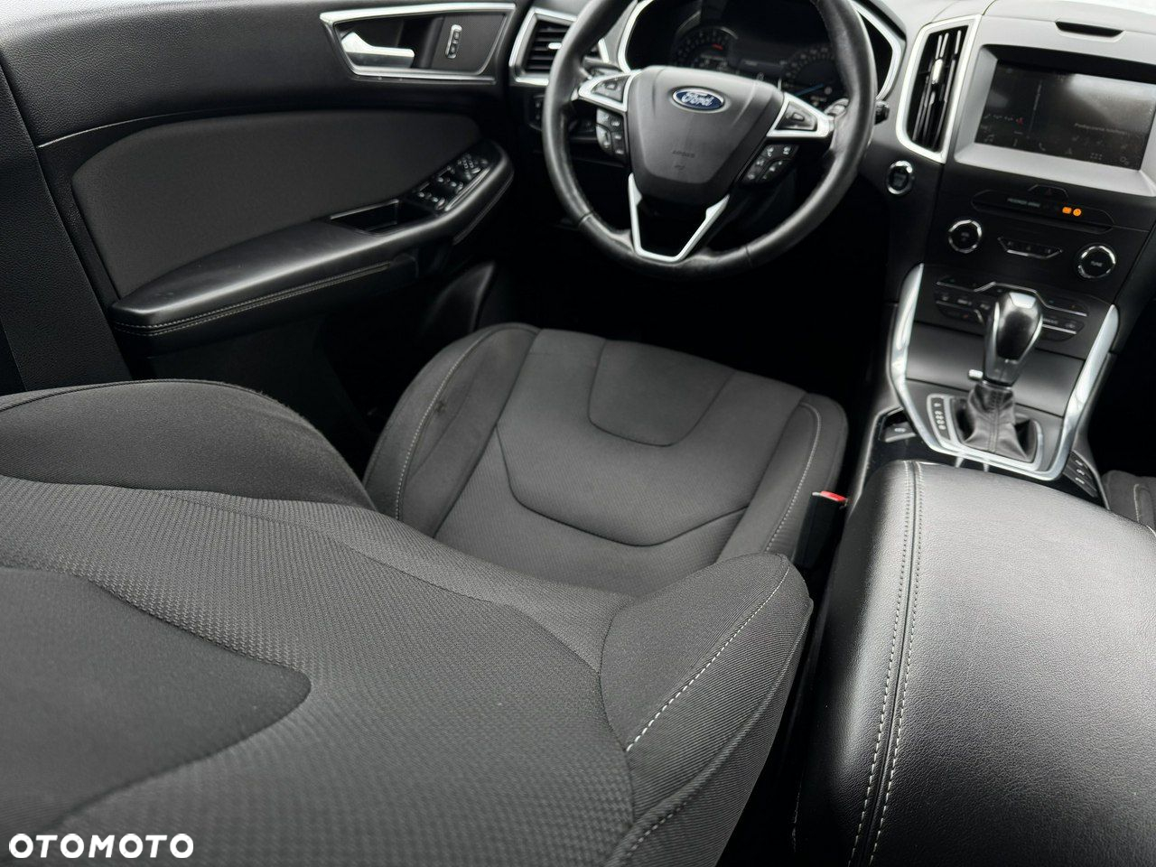 Ford S-Max - 24