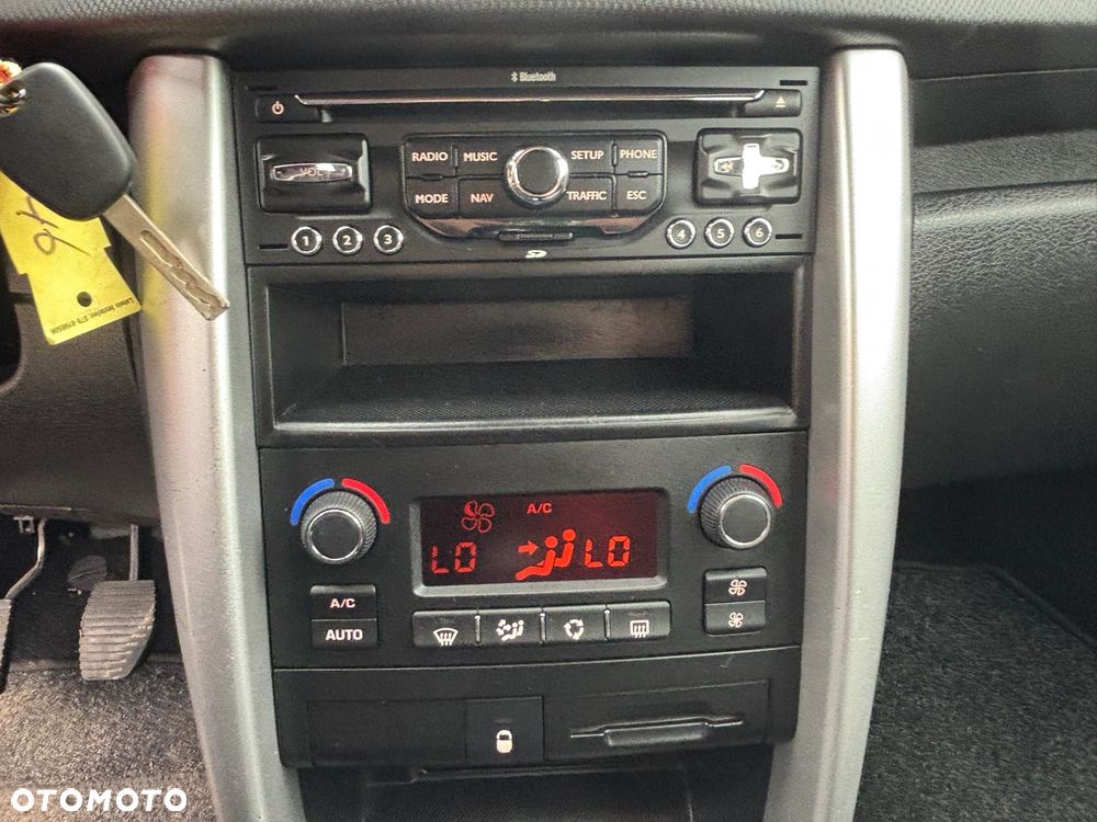 Peugeot 207 120 Premium - 30
