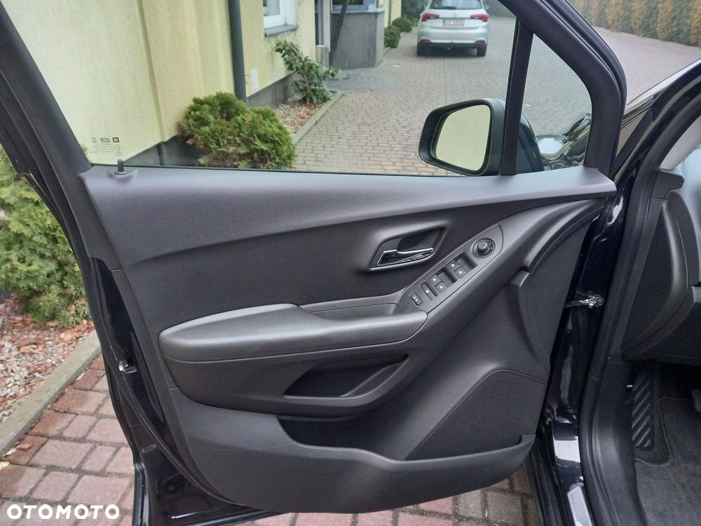 Chevrolet Trax 1.6 LT - 25