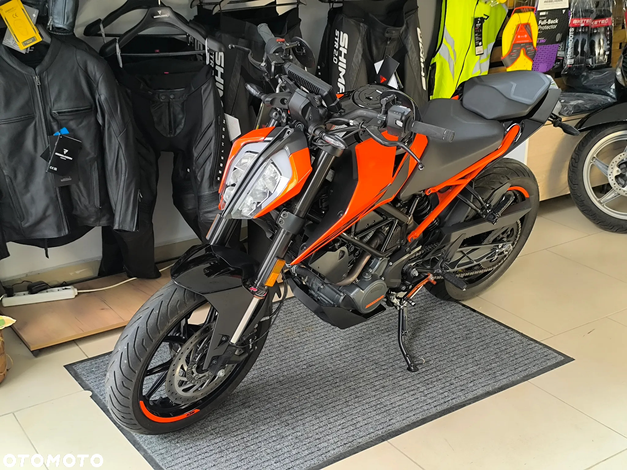 KTM Duke - 16