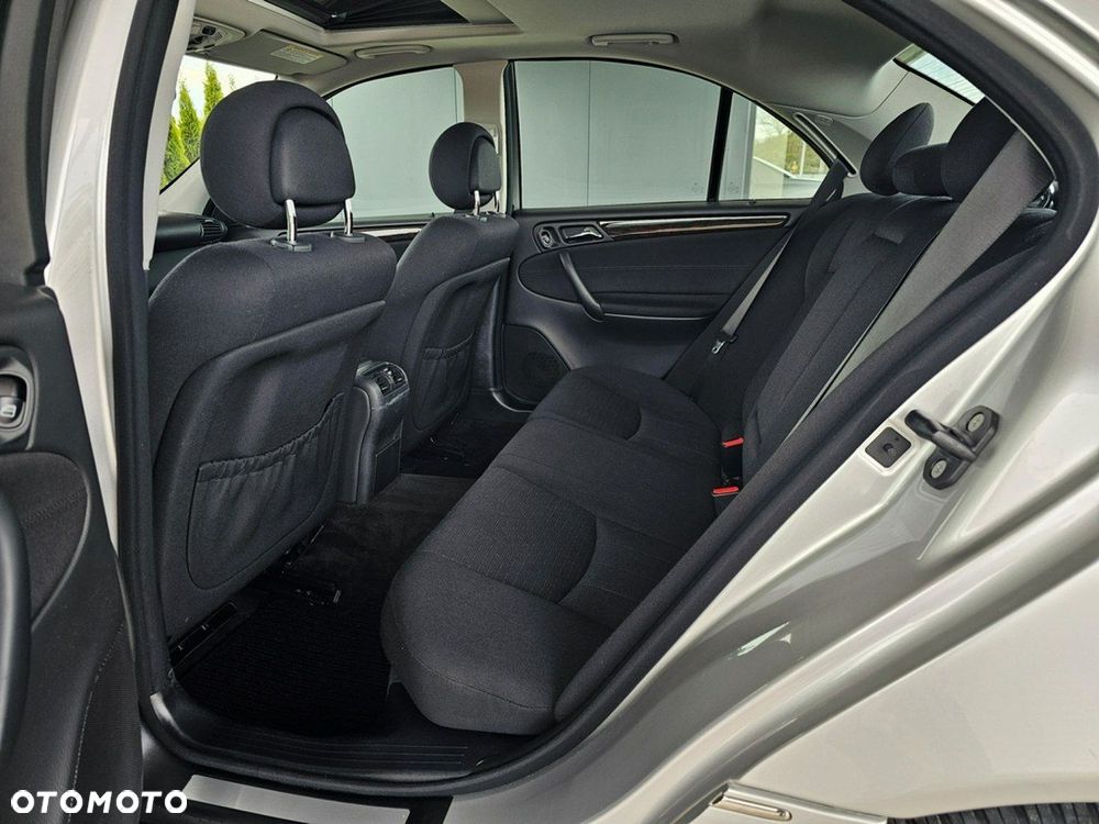 Mercedes-Benz Klasa C 200 Kompressor Automatik Elegance - 26