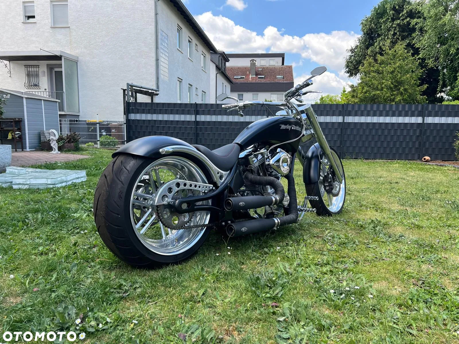 Harley-Davidson Softail Custom - 11