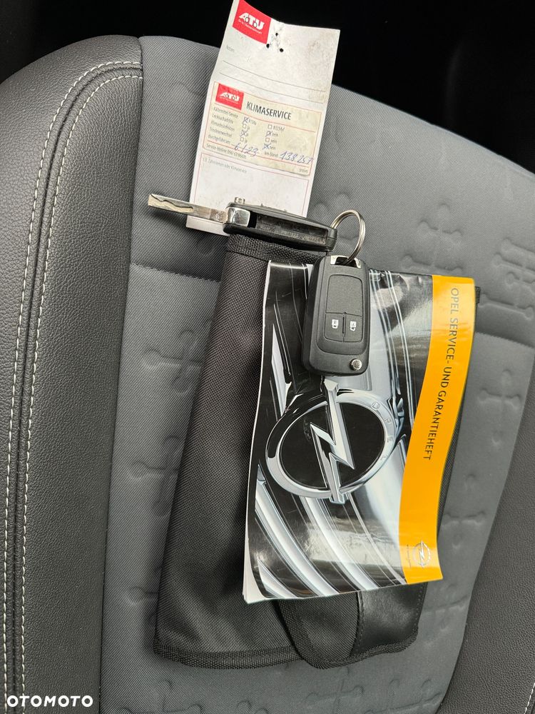 Opel Meriva 1.4 T Cosmo - 36