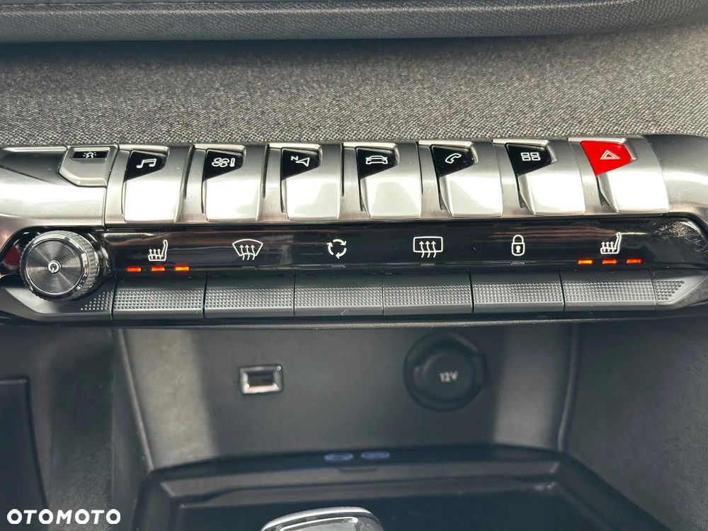 Peugeot 3008 PureTech 130 Stop & Start GPF EAT8 Allure - 28