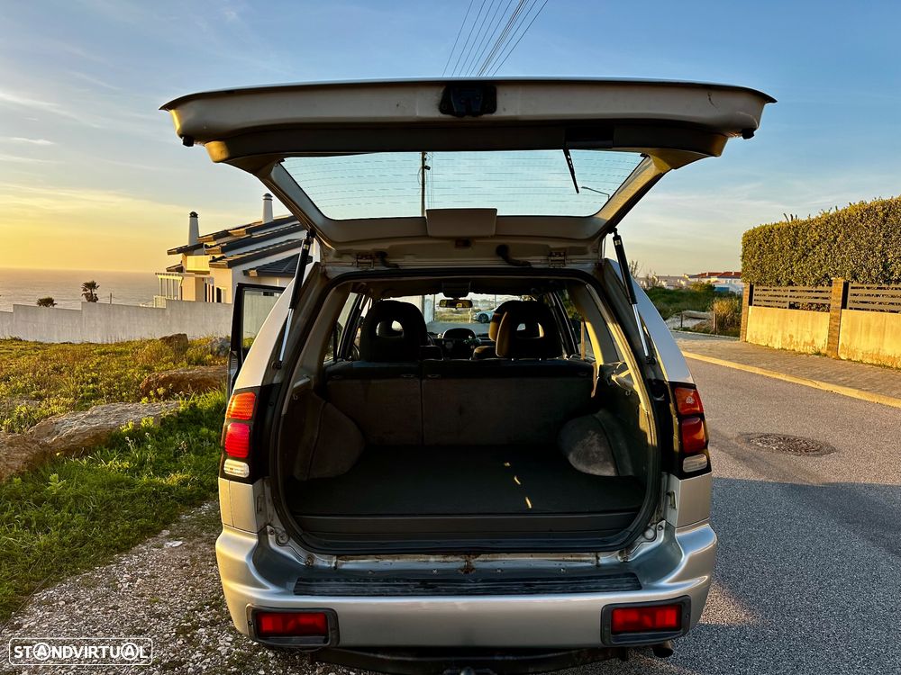 Mitsubishi Pajero Sport 2.5 TD GLS - 21