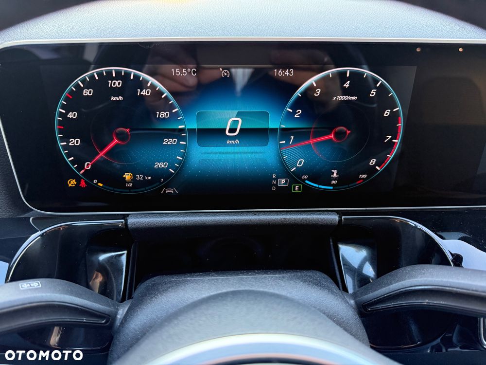Mercedes-Benz GLA 200 Business Edition - 30
