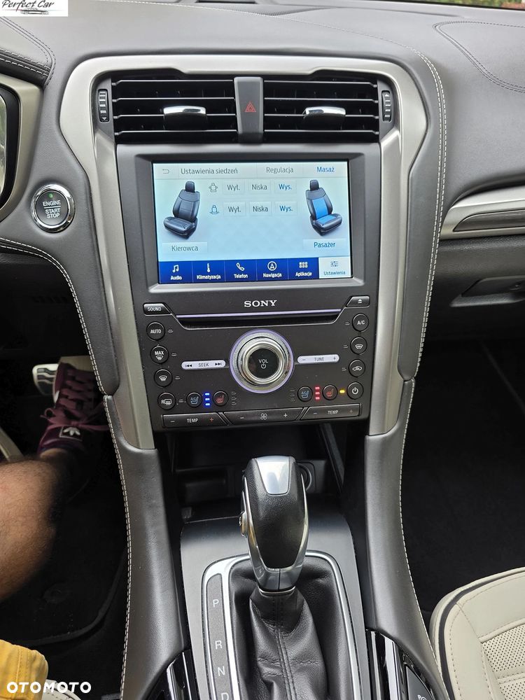 Ford Mondeo 2.0 Hybrid Vignale Plus - 19