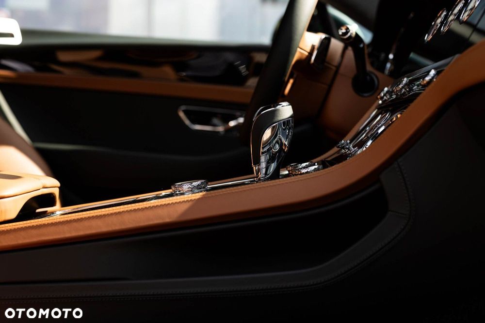 Bentley Continental GT - 17