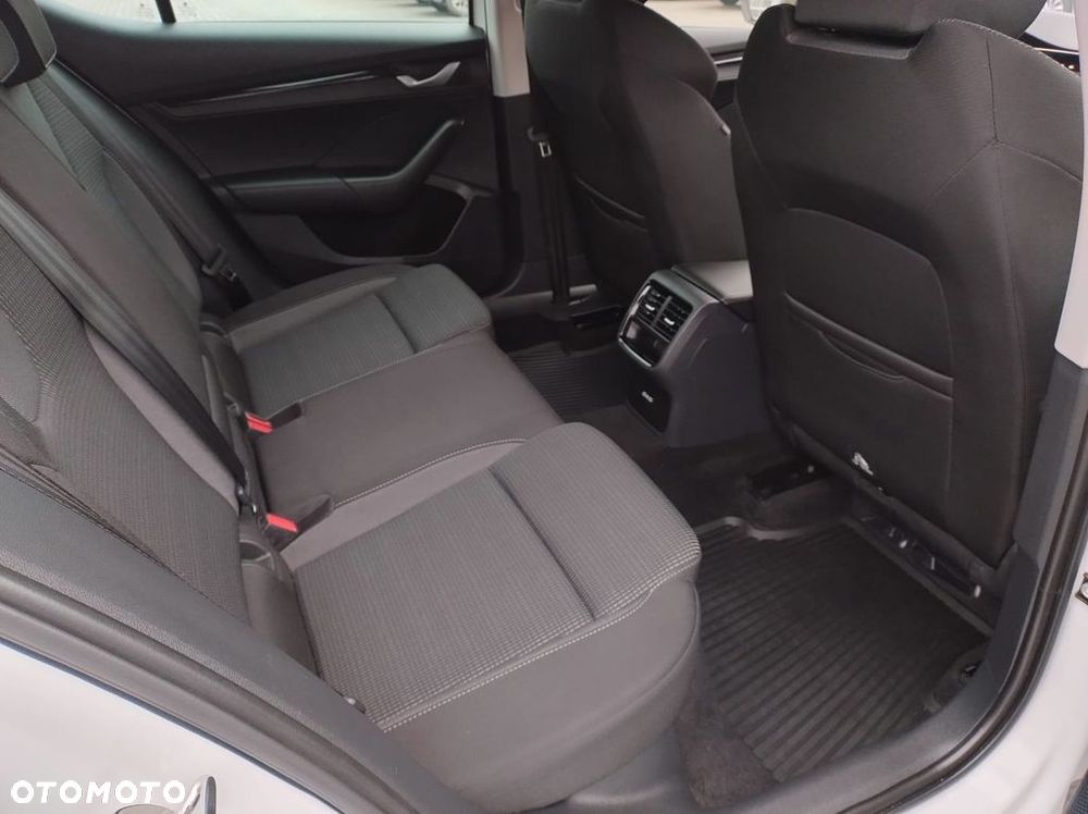 Skoda Octavia 1.5 TSI Selection - 13