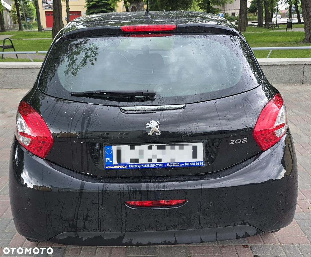 Peugeot 208 - 5