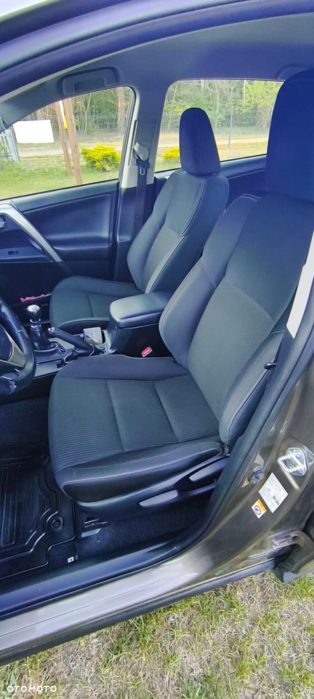 Toyota RAV4 2.0 D-4D Premium 4x2 - 16