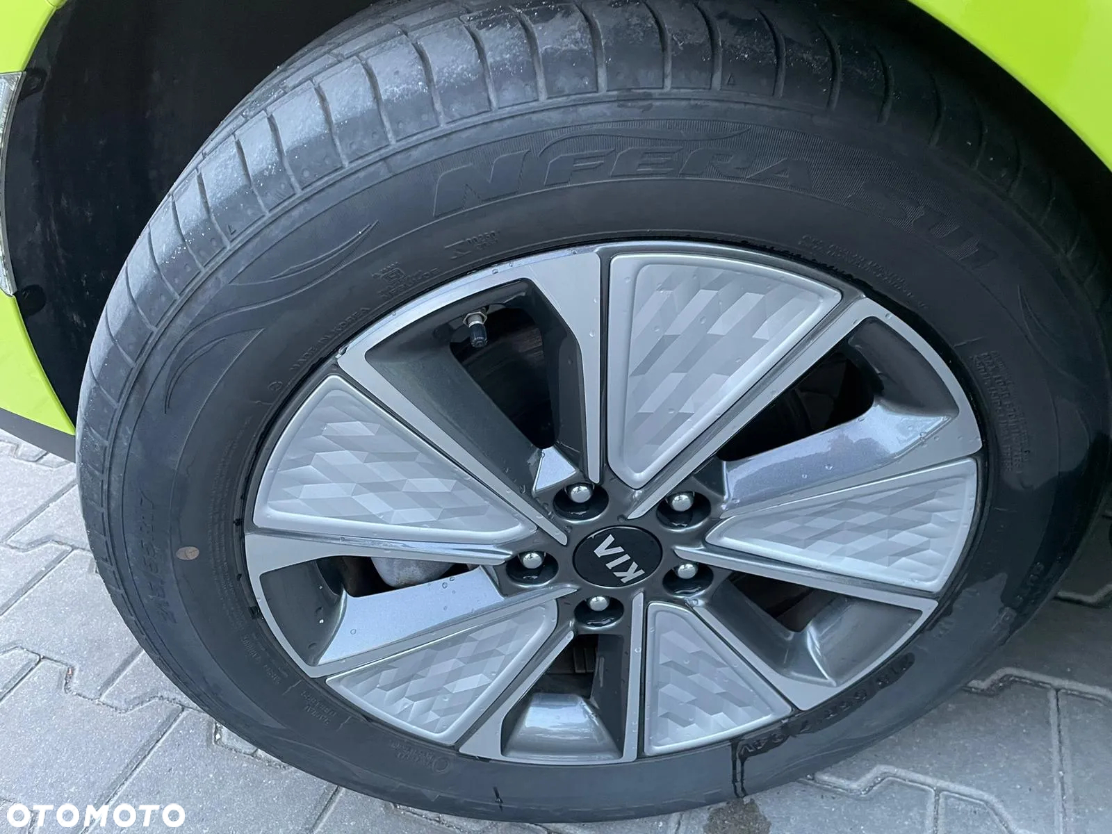 Kia Soul e-Soul Edition 7 - 10