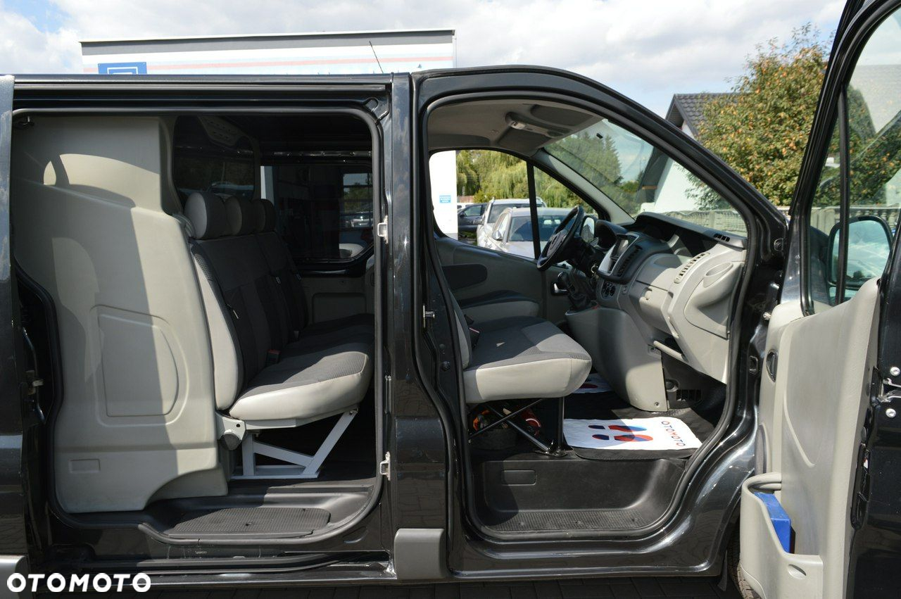 Opel Vivaro - 26