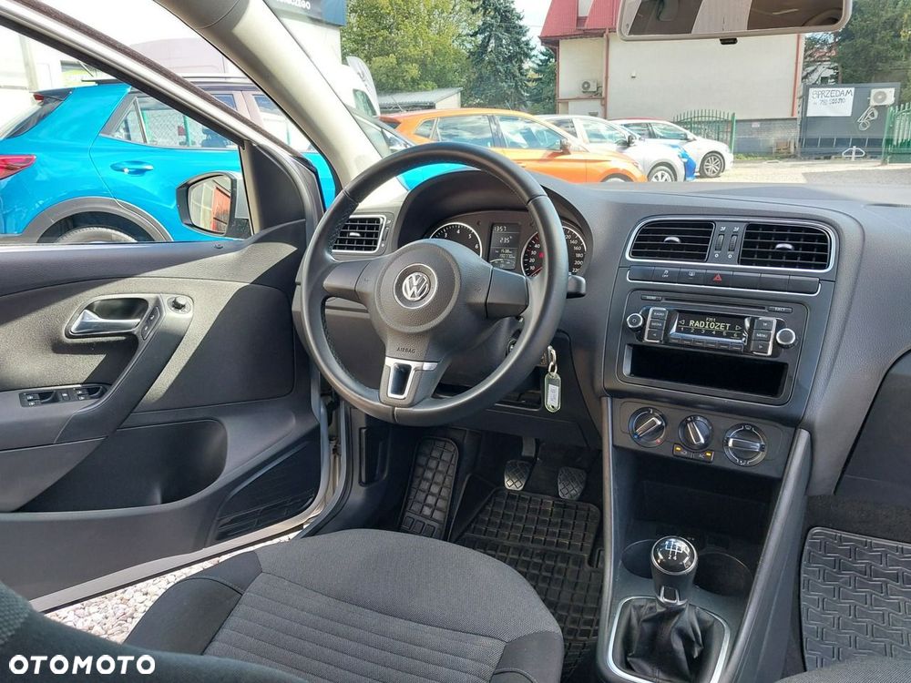 Volkswagen Polo 1.4 16V Comfortline - 5