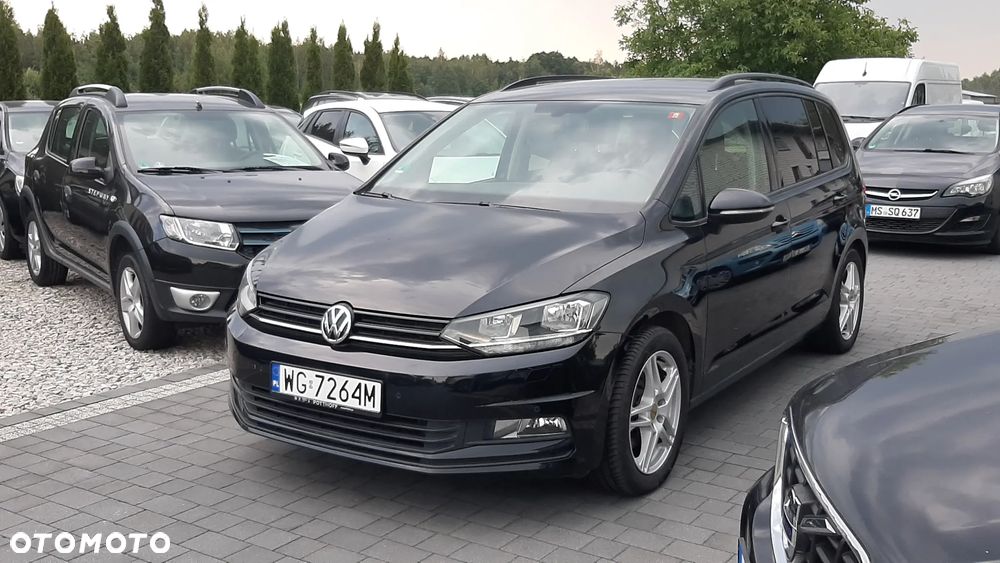 Volkswagen Touran - 1