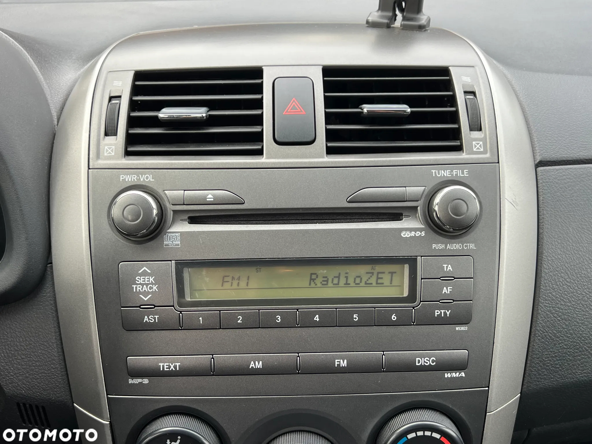 Toyota Corolla - 17