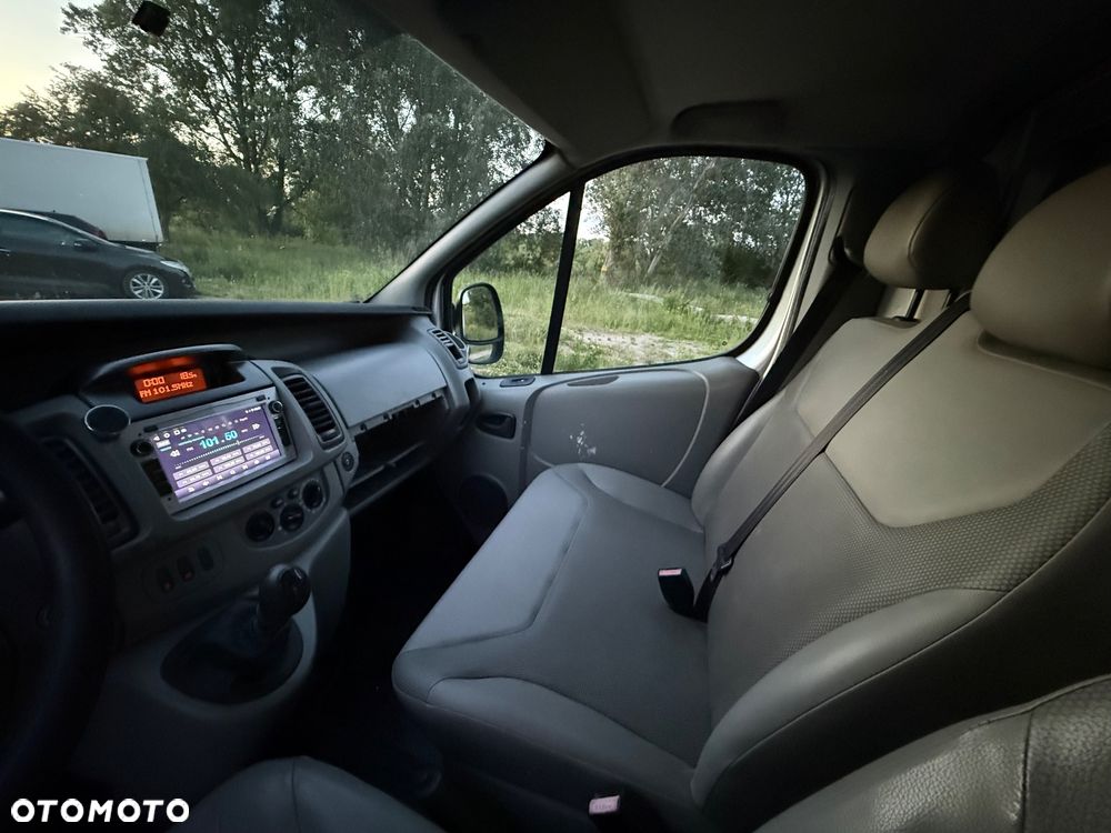Opel VIVARO - 10