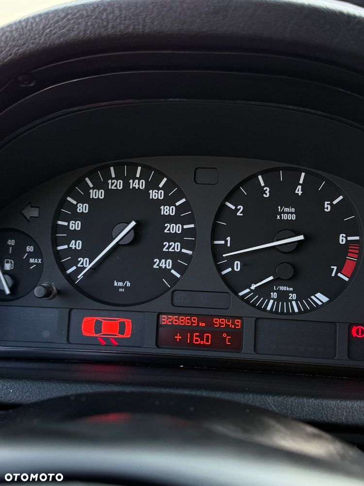 BMW X5 3.0 i - 15