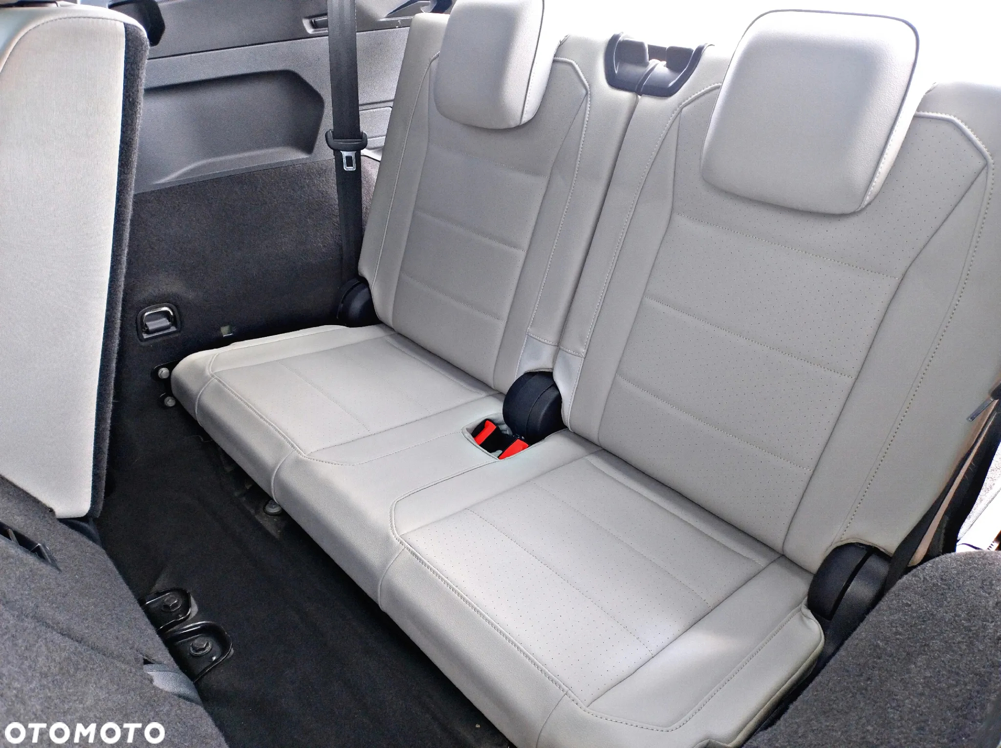 Volkswagen Tiguan Allspace - 11