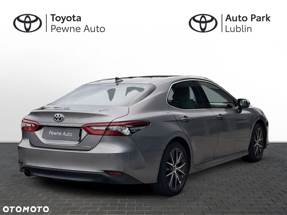 Toyota Camry 2.5 Hybrid Executive CVT - 6
