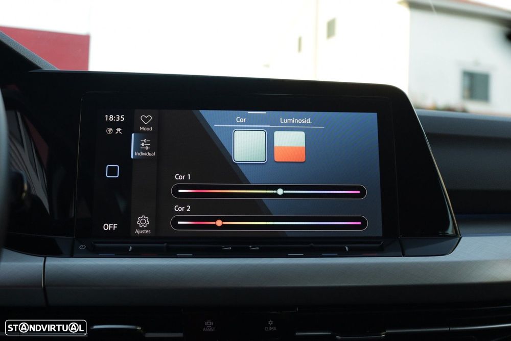 VW Golf 2.0 TDI Life - 49
