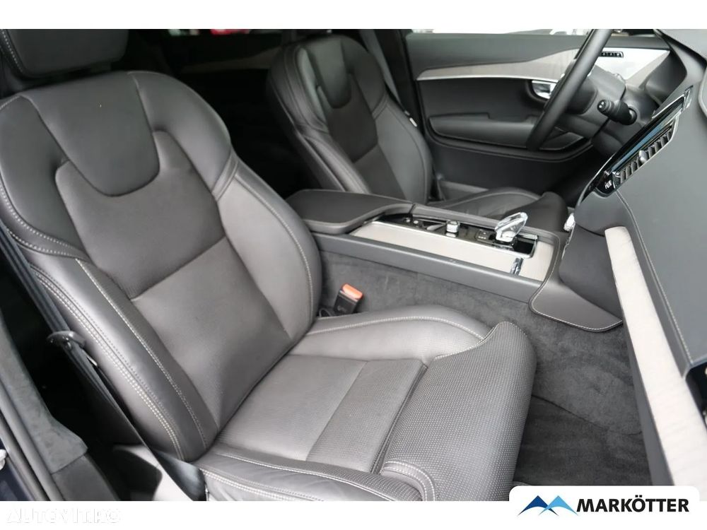 Volvo XC 90 T8 AWD Plug-in Hybrid Ultra Dark - 21