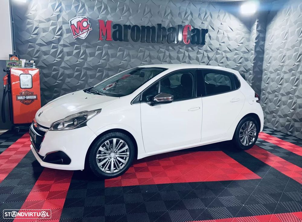 Peugeot 208 1.6 BlueHDi Allure - 4