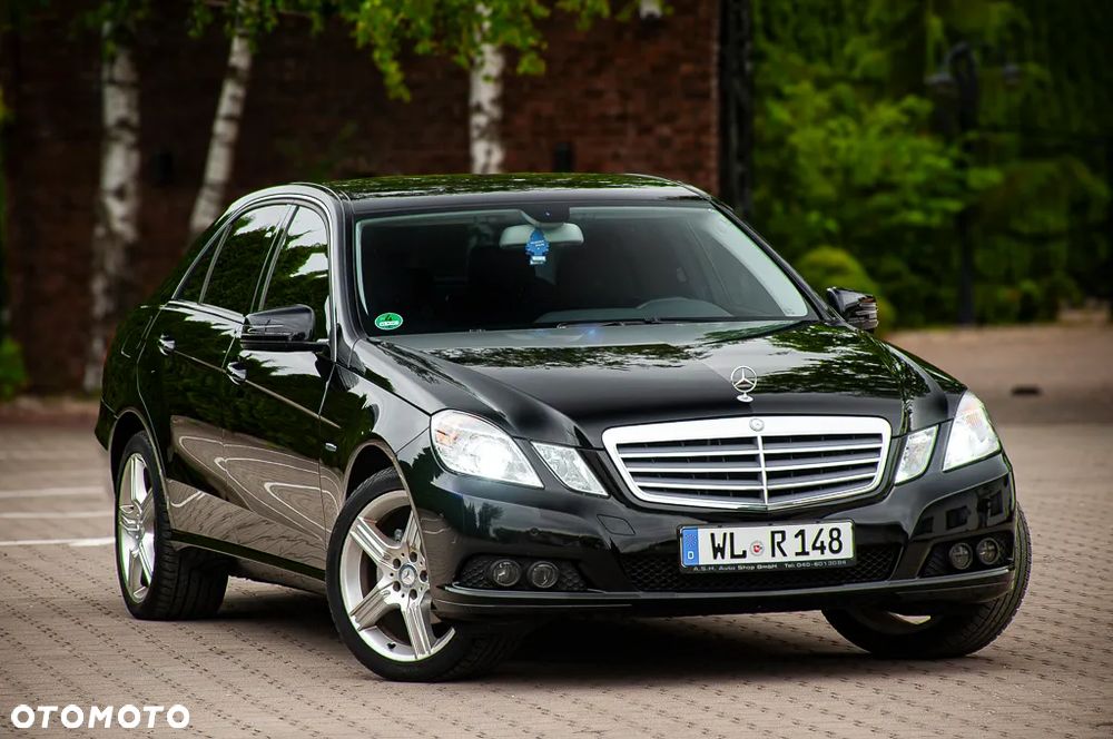 Mercedes-Benz Klasa E 200 BlueEFFICIENCY Elegance - 9
